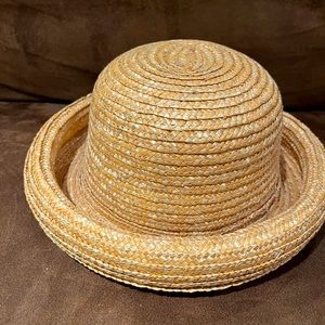 Women’s straw hat